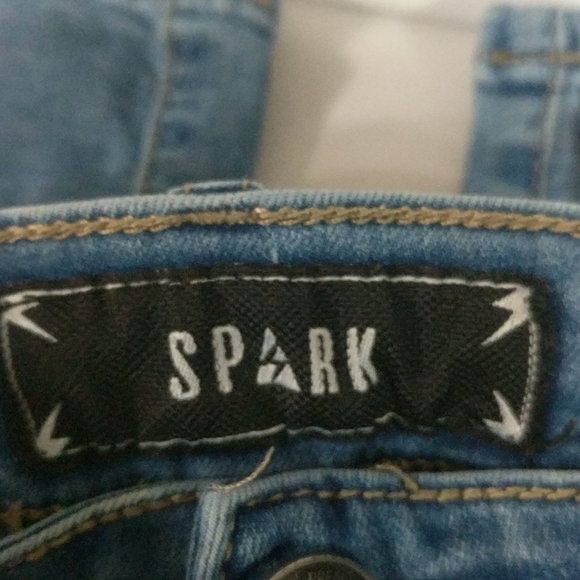 Spark Distressed Skinny Medium Wash - size 36 x 34 - Picture 3 of 9